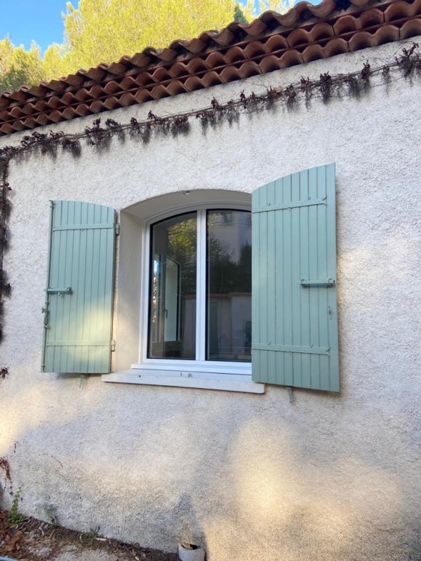 Fenêtre en aluminium à Martigues