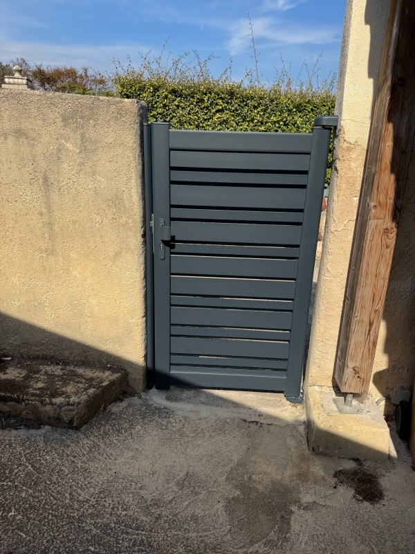 Mise en place d'un portail Kostum modèle Strolad sur Istres