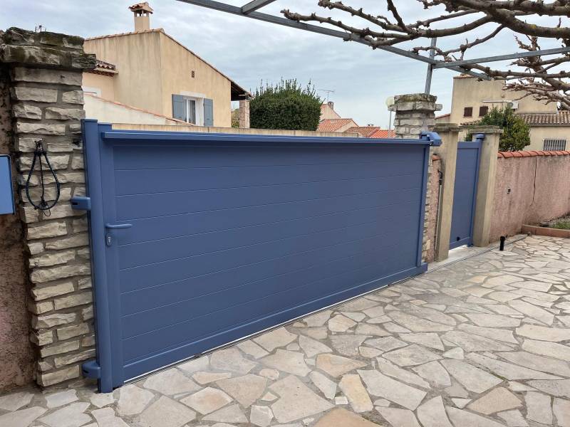 Remplacement d'un portail coulissant et d'un portillon Kostum sur Sausset-les-Pins
