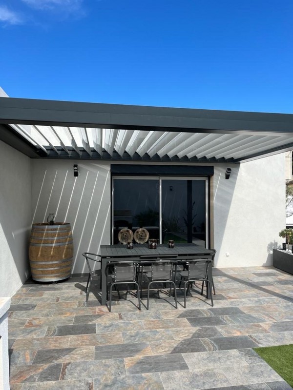 Pergola Bioclimatique OPEN Marquises sur Martigues 