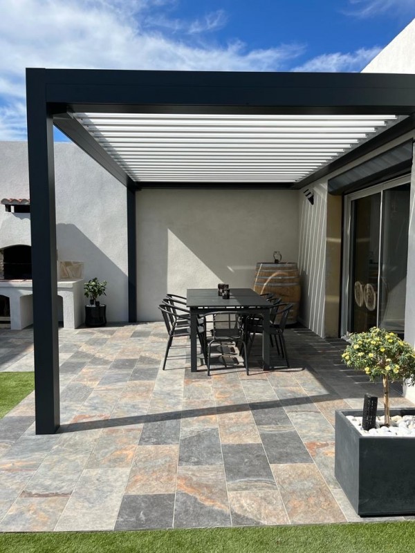 Pergola Bioclimatique OPEN Marquises sur Martigues 