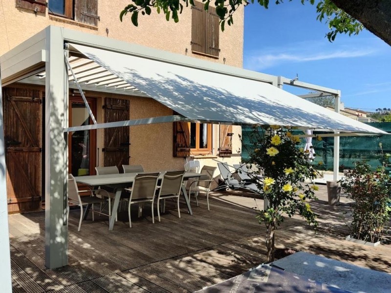 Pergola Bioclimatique aluminium blanc Carry-Le-Rouet