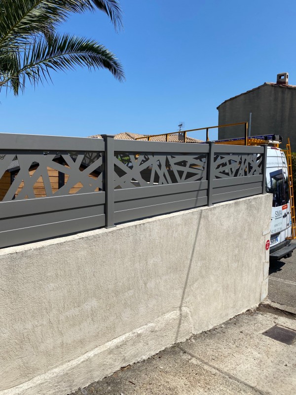 garde corps, clôture sur Carry le Rouet