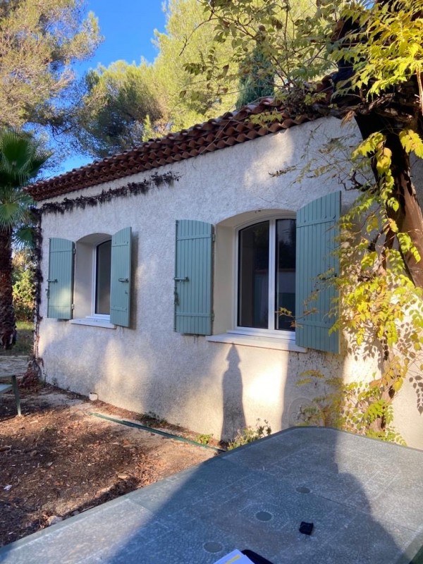 Fenêtre en aluminium à Martigues 