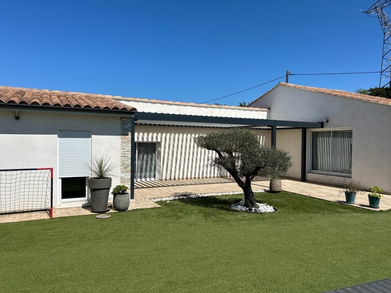 Pergola bioclimatique Marquises