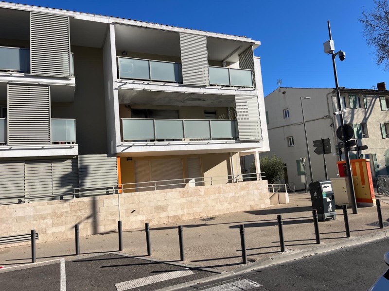 Remplacement de garde-corps suite à sinistre sur un immeuble sur Istres