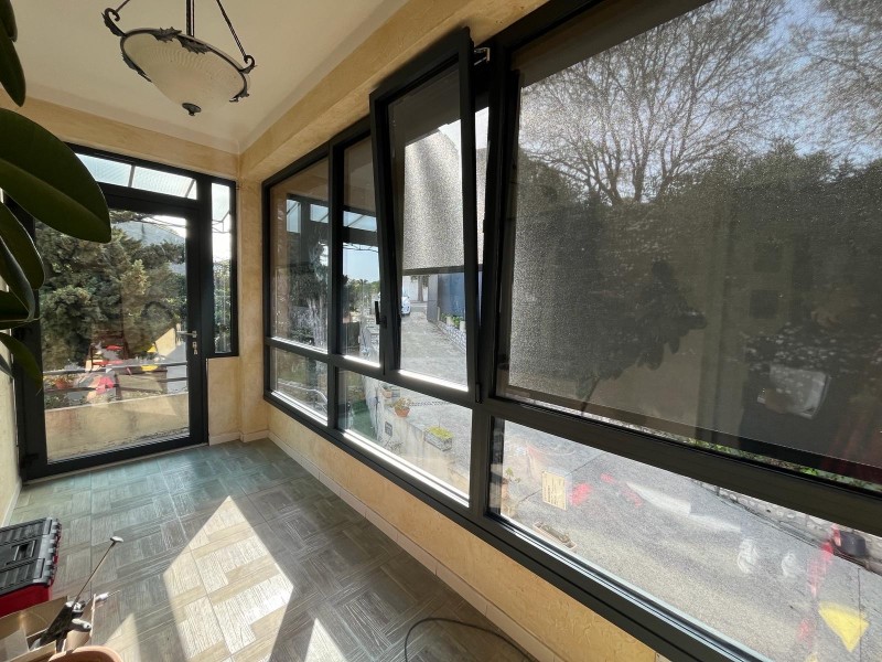 Mise en place d'un ensemble composé Kline et d'une porte sur Martigues