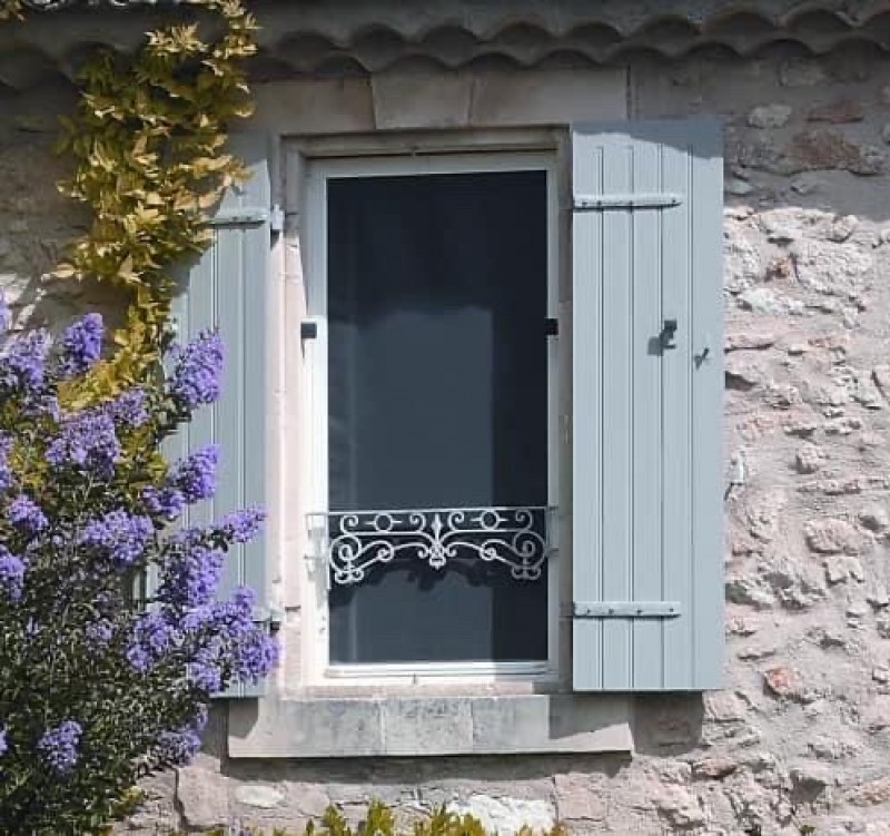 Moustiquaire et store Mariton