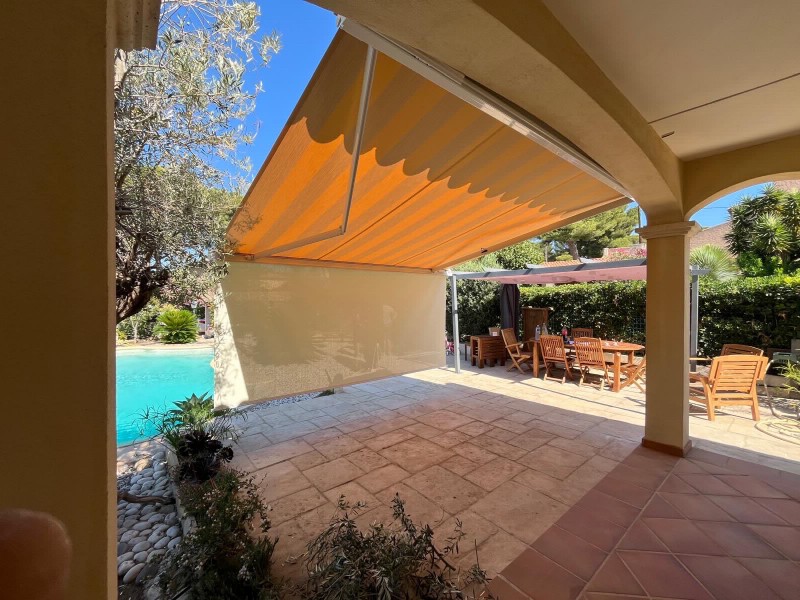 Mise en place d'un store banne Marquises Onyx sur Fuveau