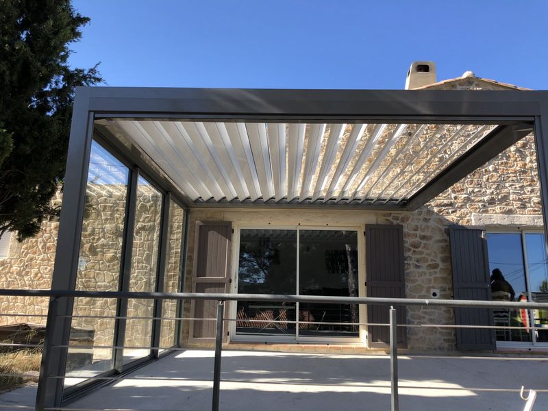 Quelle entreprise de menuiserie choisir sur la côte bleue ?