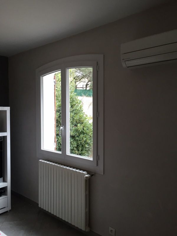 Fenêtre pvc avec ouverture à la française sur Martigues