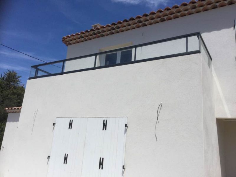 Mise en place de Gardes Corps en aluminium sur Martigues