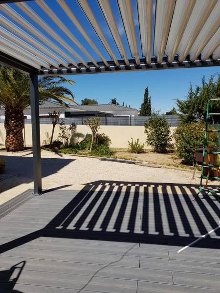 Pergola bioclimatique sur Martigues Etang de Berre