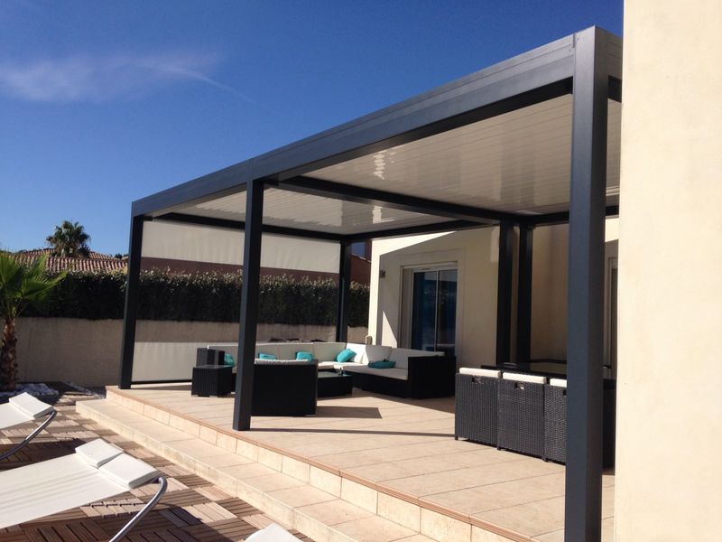 Pergola bioclimatique à Sausset-les-Pins