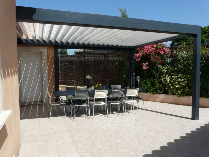 Pergola bioclimatique Marquises sur Carry