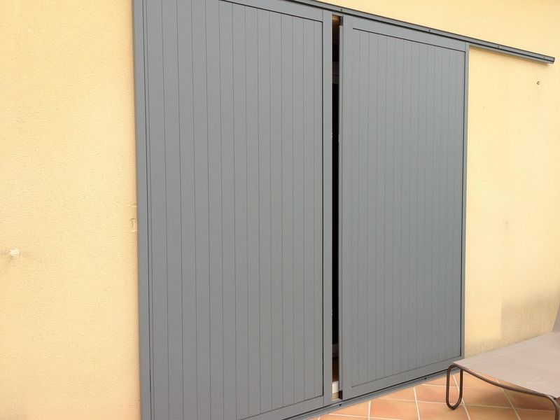 Fabrication et pose de volets coulissant sur Martigues