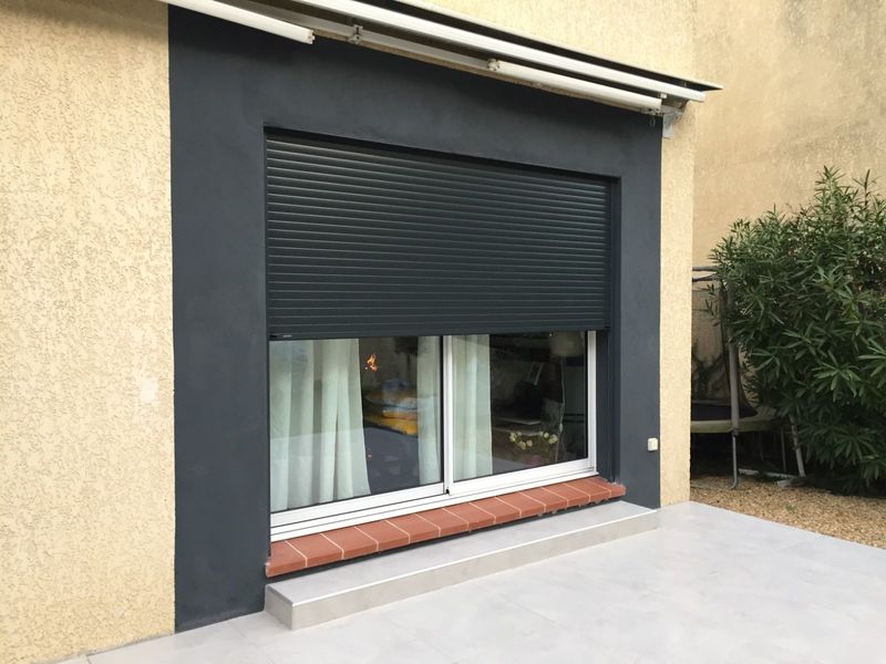 Volets roulants sur La Couronne