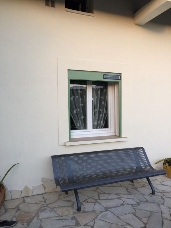 Volets roulants ID2 Autonome vert sur Martigues 